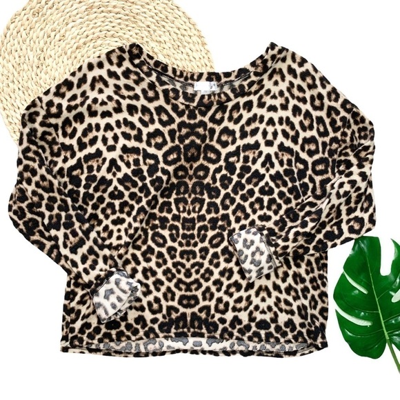 Orange Kiss Pullover Leopard Cheetah Long Sleeve Cozy Sweater Size Medium - Picture 1 of 14